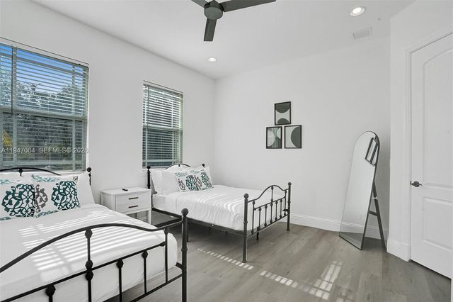 1207 SW 21st St, Fort Lauderdale, FL 33315