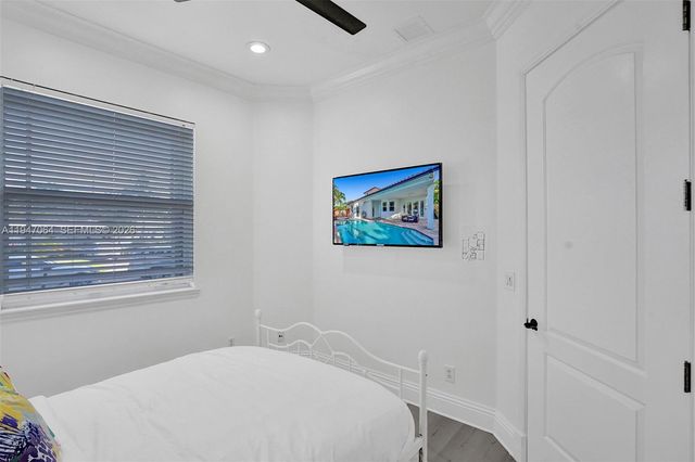 1207 SW 21st St, Fort Lauderdale, FL 33315