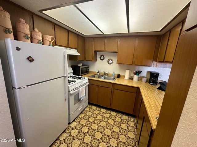 877 E LANCASTER Circle, Florence, AZ 85132