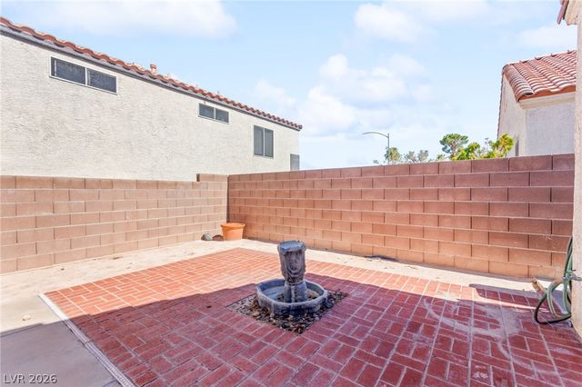 3704 Penedos Drive, Las Vegas, NV 89147