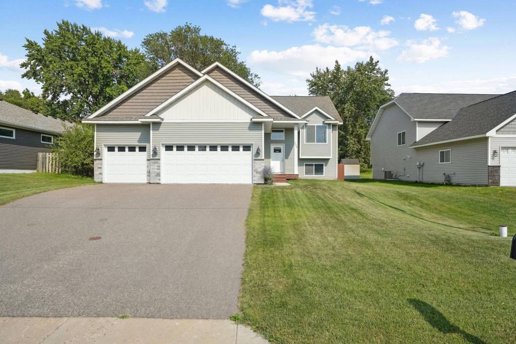 1134 5th Avenue, Newport, MN 55055