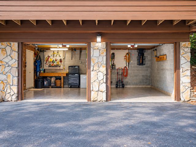 1881 65th Street NE, Rochester, MN 55906