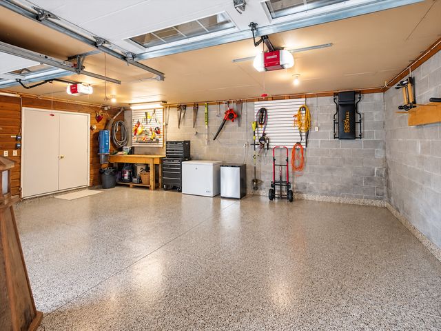 1881 65th Street NE, Rochester, MN 55906