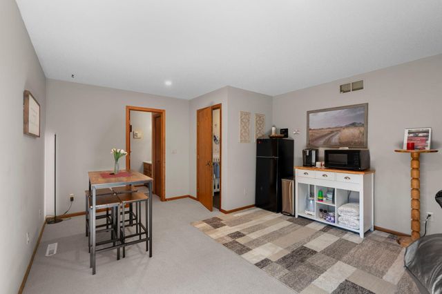 1881 65th Street NE, Rochester, MN 55906