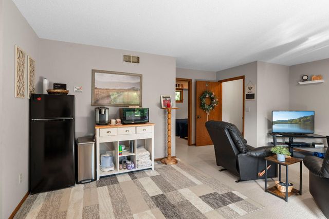1881 65th Street NE, Rochester, MN 55906