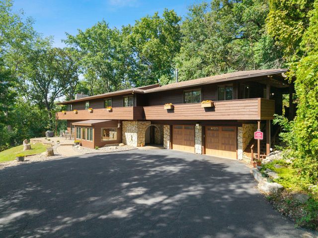 1881 65th Street NE, Rochester, MN 55906