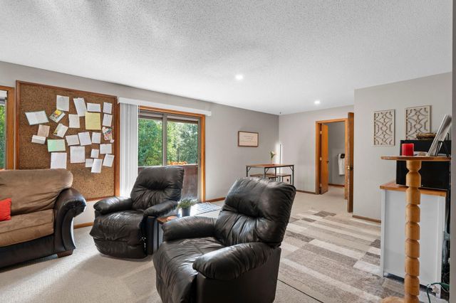 1881 65th Street NE, Rochester, MN 55906
