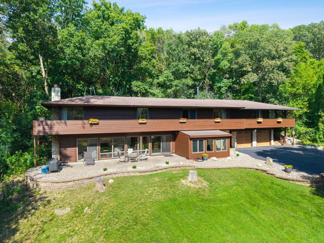 1881 65th Street NE, Rochester, MN 55906