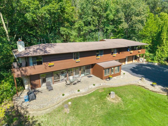 1881 65th Street NE, Rochester, MN 55906