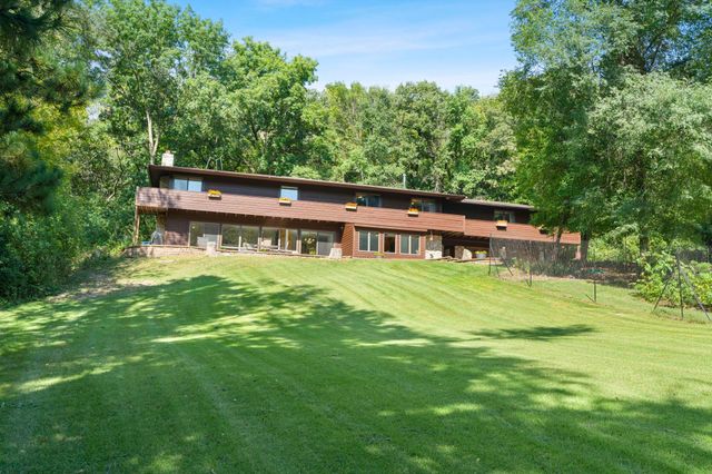 1881 65th Street NE, Rochester, MN 55906