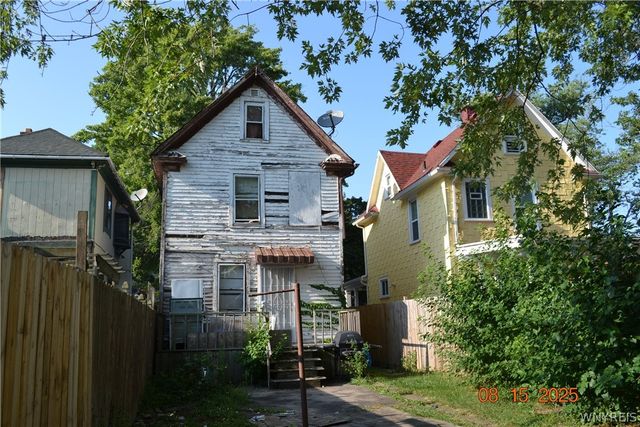 1645 Linwood Avenue, Niagara Falls, NY 14305