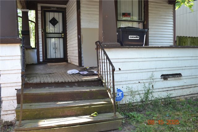 1645 Linwood Avenue, Niagara Falls, NY 14305