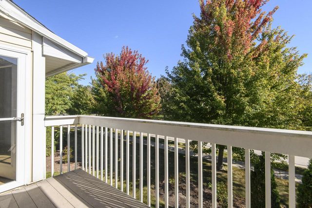 1891 Parknoll LANE, Port Washington, WI 53074