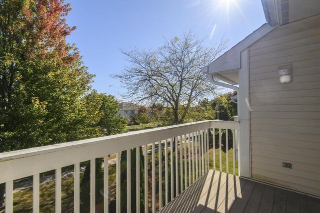 1891 Parknoll LANE, Port Washington, WI 53074