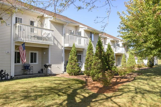 1891 Parknoll LANE, Port Washington, WI 53074