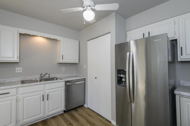 1891 Parknoll LANE, Port Washington, WI 53074