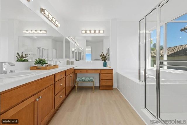 11586 Swan Lake Dr, San Diego, CA 92131