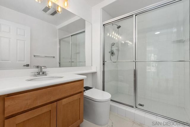 11586 Swan Lake Dr, San Diego, CA 92131