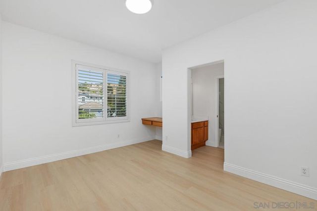 11586 Swan Lake Dr, San Diego, CA 92131
