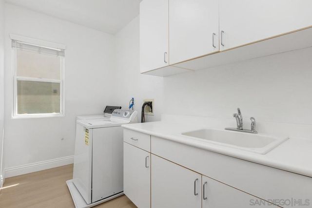11586 Swan Lake Dr, San Diego, CA 92131