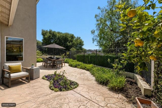 11586 Swan Lake Dr, San Diego, CA 92131