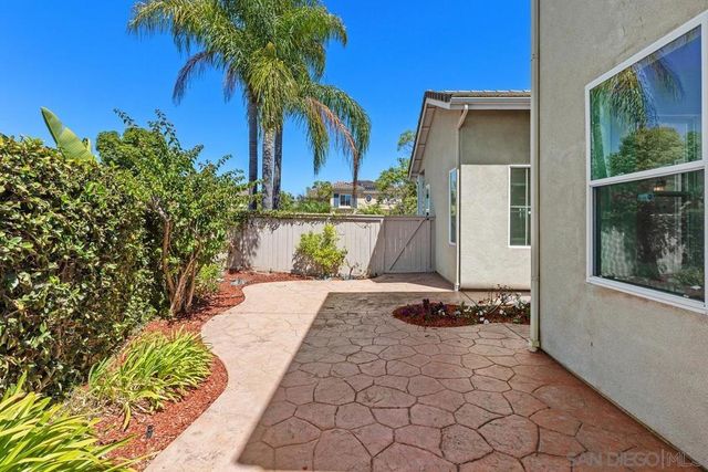 11586 Swan Lake Dr, San Diego, CA 92131