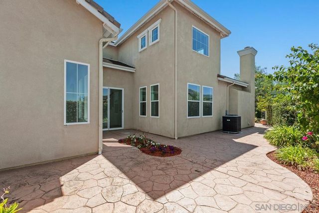 11586 Swan Lake Dr, San Diego, CA 92131