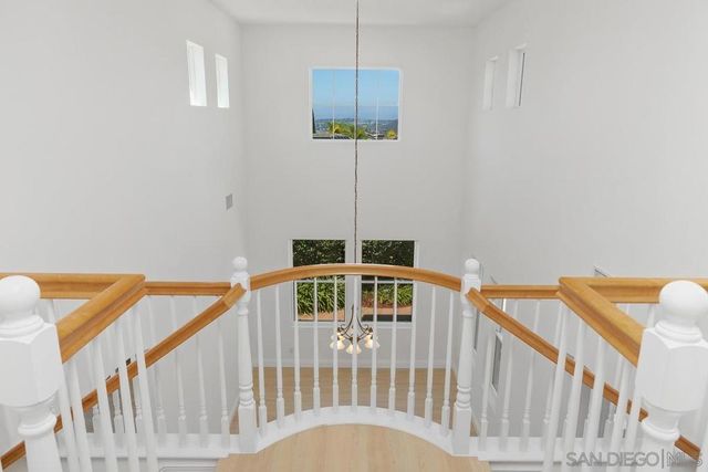 11586 Swan Lake Dr, San Diego, CA 92131