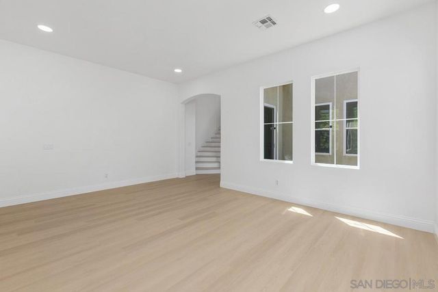 11586 Swan Lake Dr, San Diego, CA 92131