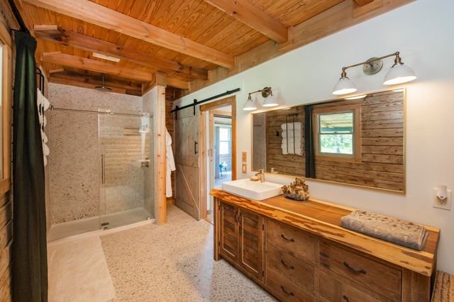 1370 Dog Branch Rd, Dixon Springs, TN 37057