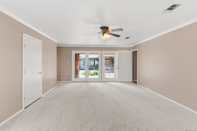 202 Wedgewood, Seguin, TX 78155