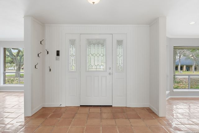 202 Wedgewood, Seguin, TX 78155