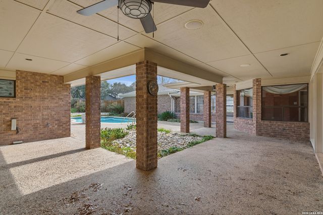 202 Wedgewood, Seguin, TX 78155