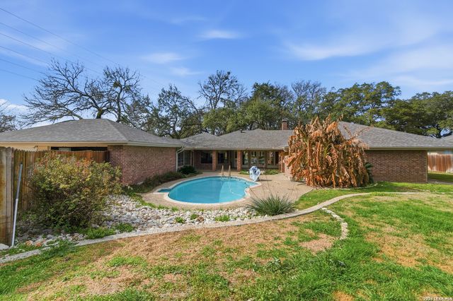 202 Wedgewood, Seguin, TX 78155