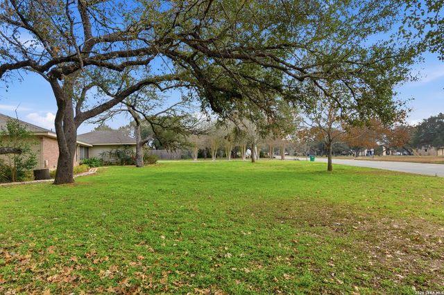 202 Wedgewood, Seguin, TX 78155