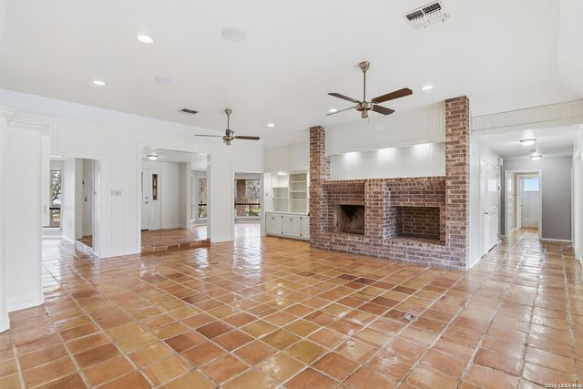 202 Wedgewood, Seguin, TX 78155