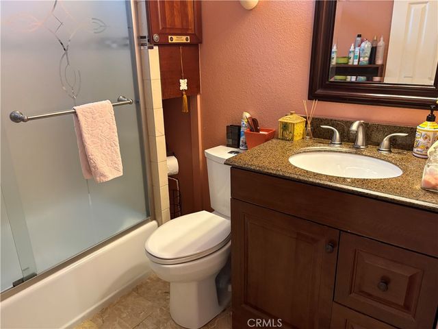 1622 S Pacific, Santa Ana, CA 92704
