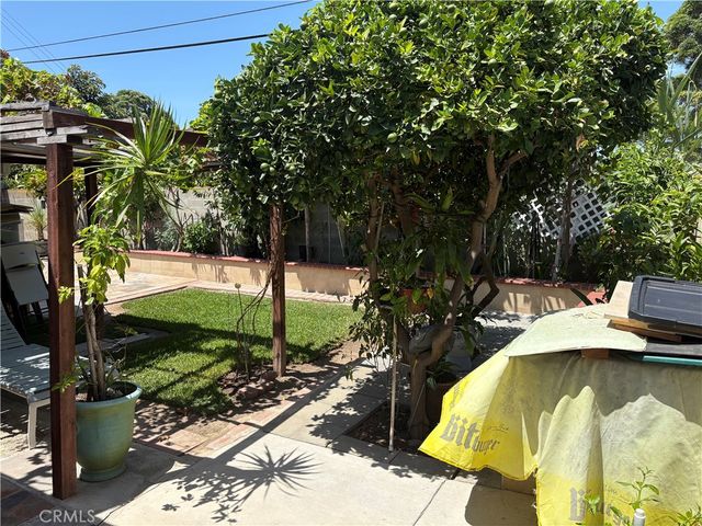 1622 S Pacific, Santa Ana, CA 92704