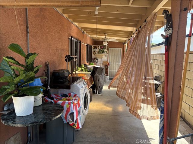 1622 S Pacific, Santa Ana, CA 92704