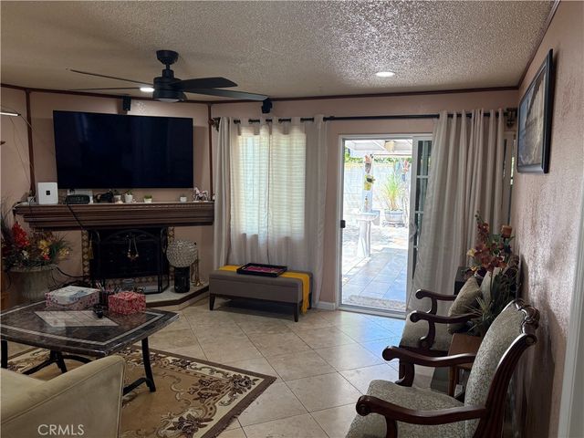 1622 S Pacific, Santa Ana, CA 92704