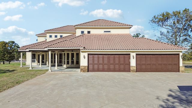 18342 S 132nd East Avenue E, Bixby, OK 74008