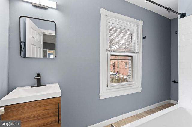 1218 S HANSON ST, Philadelphia, PA 19143