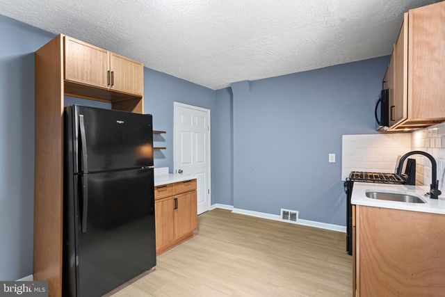 1218 S HANSON ST, Philadelphia, PA 19143