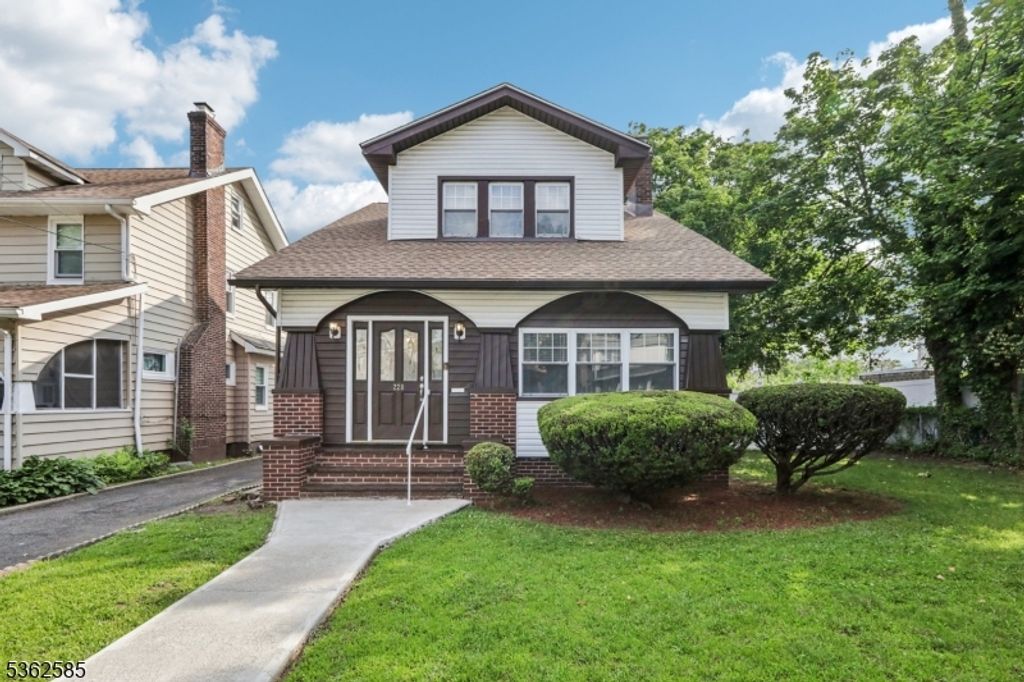 220 Vassar Ave, Newark City, NJ 07112