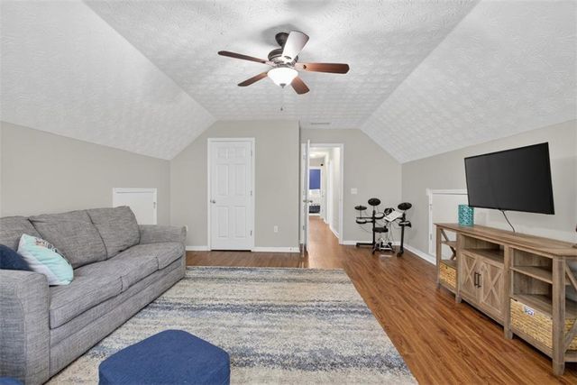 3512 Windy Oaks Way, Loganville, GA 30052