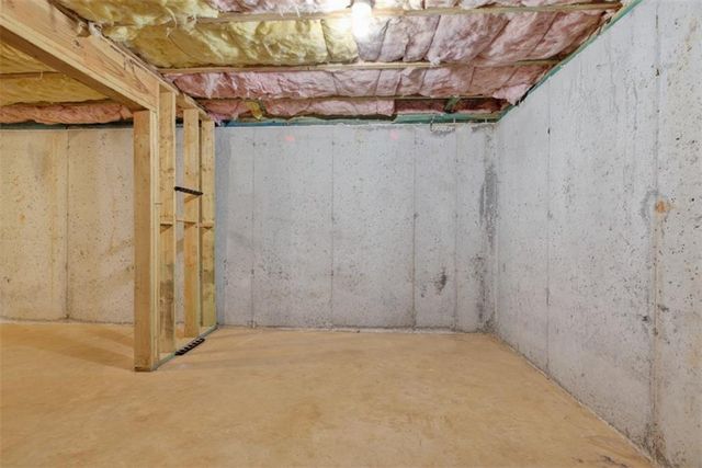 3512 Windy Oaks Way, Loganville, GA 30052