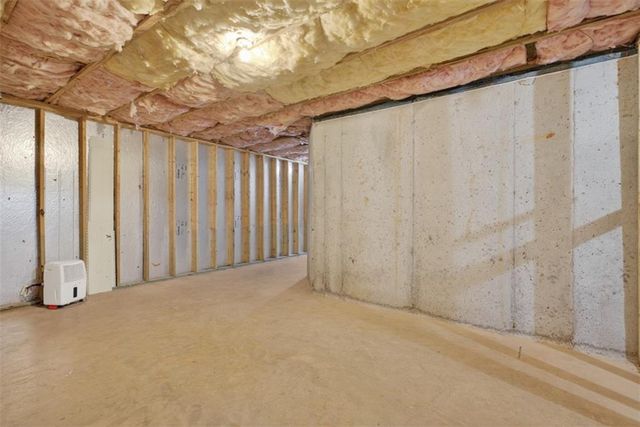 3512 Windy Oaks Way, Loganville, GA 30052