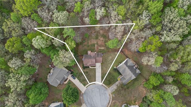3512 Windy Oaks Way, Loganville, GA 30052