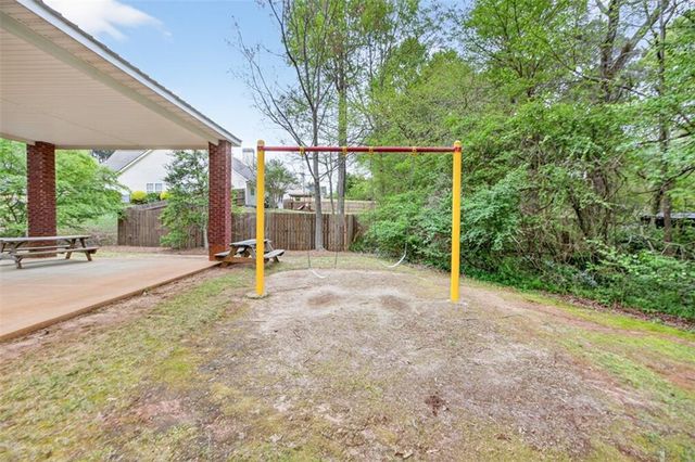 3512 Windy Oaks Way, Loganville, GA 30052