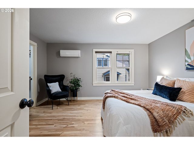 1624 WALNUT St, Eugene, OR 97403